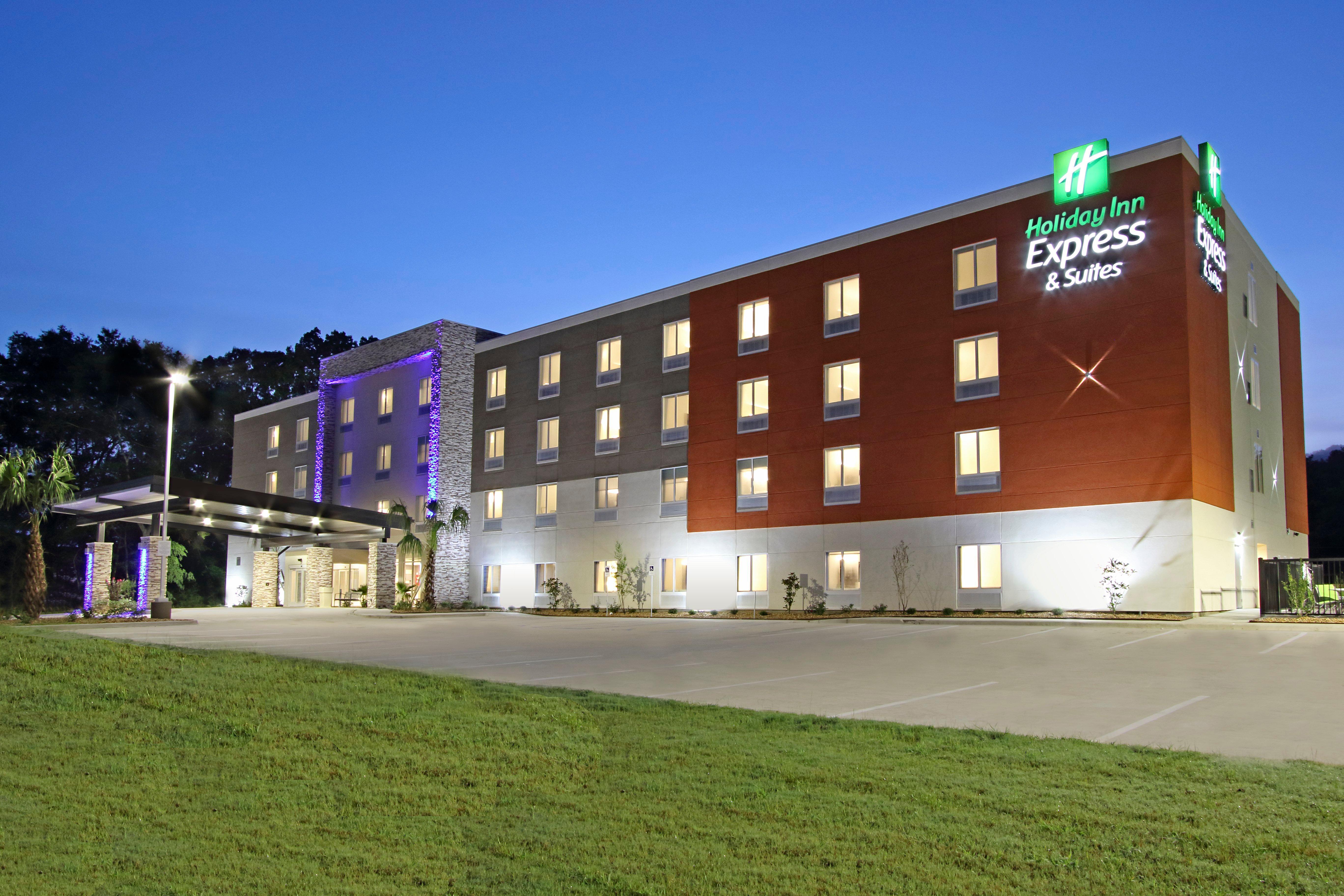 Holiday Inn Express & Suites Columbus North By Ihg Exterior foto